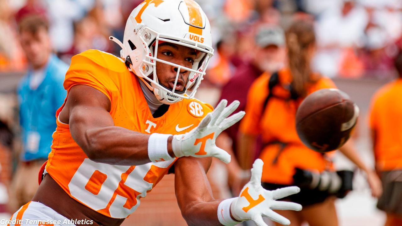 Vols WR Coach Singles Out One Player - Tennessee